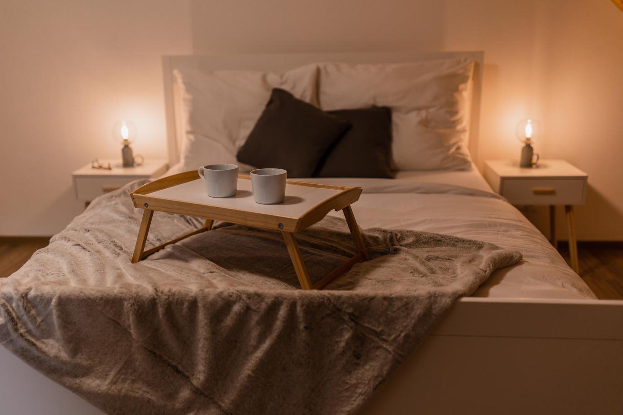 Romanticky Loft Parking U Hlavniho Nadrazi Olomouc Esterno foto